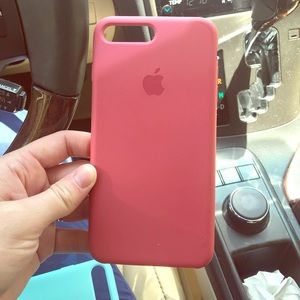 Silicone Apple case. Like new!